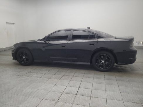 Used 2018 Dodge Charger SXT Plus RWD image 3