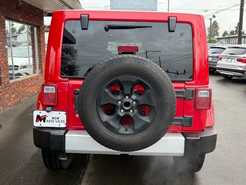 Used 2014 Jeep Wrangler Unlimited Sahara w/ Max Tow Package image 4