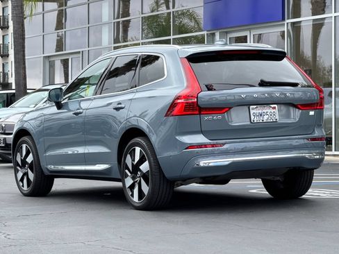 Certified 2023 Volvo XC60 T8 Plus AWD/4WD image 3