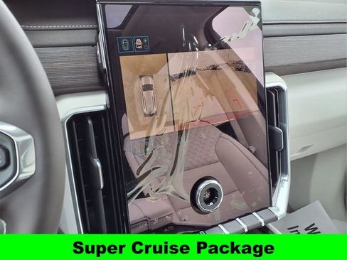 New 2026 GMC Acadia Denali w/ Super Cruise Package image 9