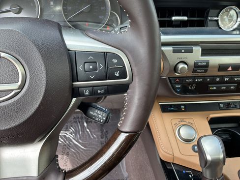 Used 2017 Lexus ES 350 w/ Premium Package FWD image 20