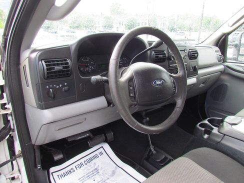 Used 2007 Ford F250 XLT image 11