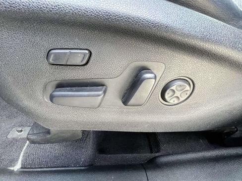 Used 2016 Kia Sorento SX image 15