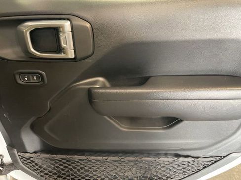 Used 2022 Jeep Wrangler Unlimited Willys image 56