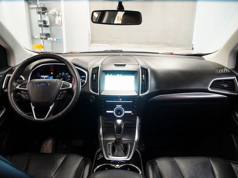 Used 2016 Ford Edge Titanium w/ Technology Package image 19