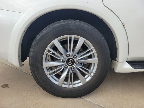 Used 2024 INFINITI QX80 Luxe AWD/4WD image 10