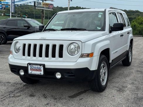 Used 2016 Jeep Patriot Sport FWD image 8