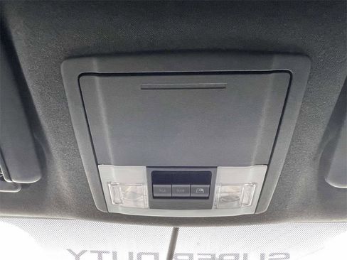 Used 2015 Ford F250 Lariat w/ Lariat Ultimate Package image 29