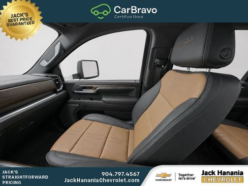 Used 2025 Chevrolet Silverado 2500 High Country w/ Technology Package AWD/4WD image 10