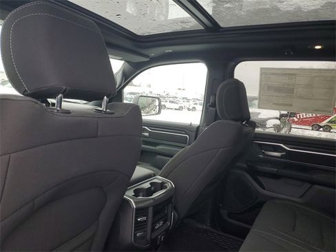 New 2026 RAM 1500 Big Horn AWD/4WD image 10