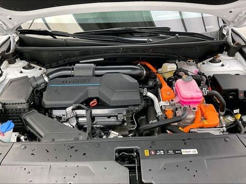 Certified 2025 Hyundai Tucson Limited AWD/4WD image 29