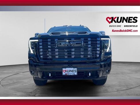 New 2026 GMC Sierra 2500 Denali Ultimate w/ LPO, Black Badging Package AWD/4WD image 12