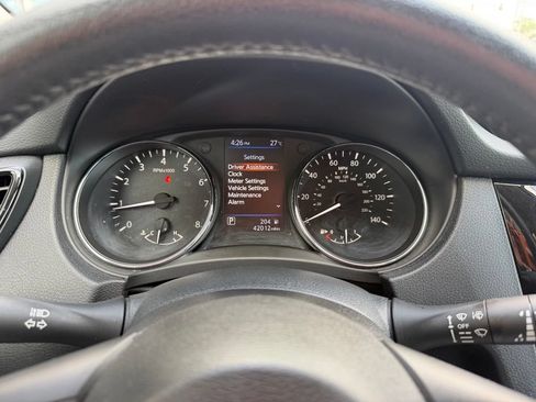 Used 2020 Nissan Rogue S FWD image 10