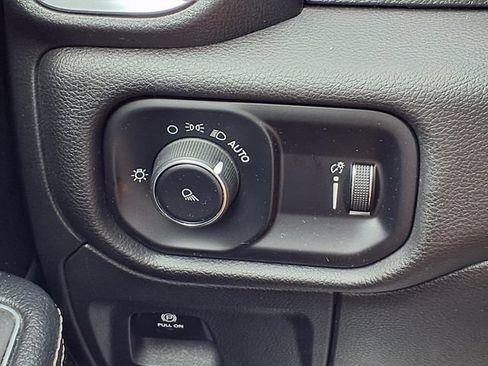 Used 2024 RAM 1500 Laramie RWD image 19