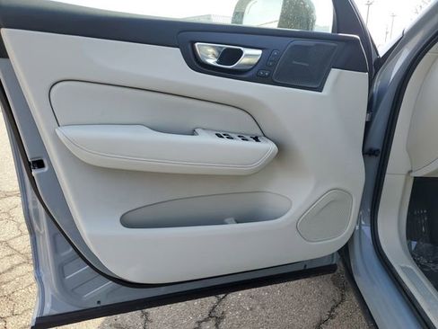 New 2026 Volvo XC60 B5 Ultra w/ Protection Package Premier image 21