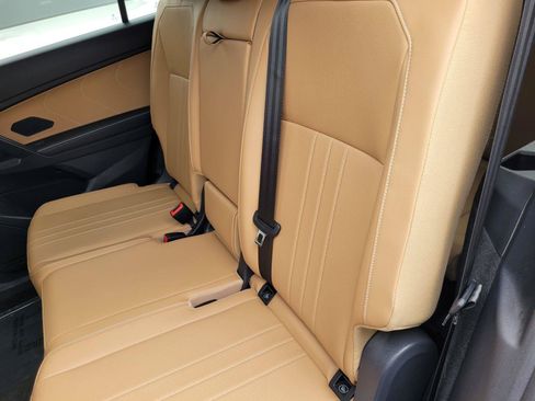 Certified 2023 Volkswagen Tiguan SE FWD image 14