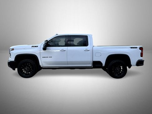 Used 2025 Chevrolet Silverado 2500 LTZ w/ LTZ Plus Package image 8