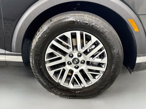 Used 2026 Hyundai Palisade SEL AWD/4WD image 32