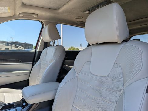 Used 2023 Kia Telluride SX Prestige AWD/4WD image 26
