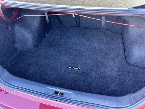 Used 2017 Nissan Altima 2.5 SV w/ Convenience Package image 9