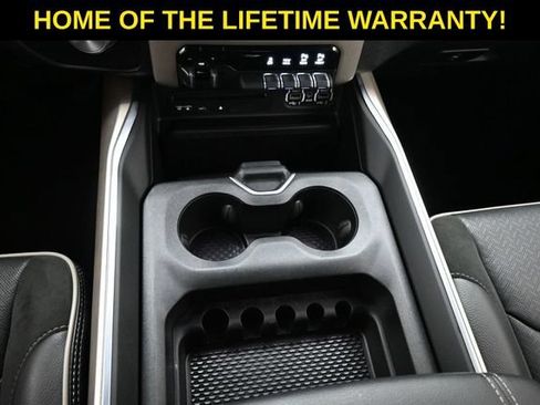 Used 2019 RAM 1500 Laramie w/ Sport Appearance Package AWD/4WD image 36