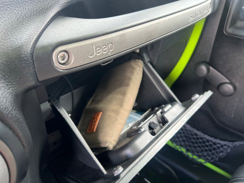 Used 2012 Jeep Wrangler Sport image 23