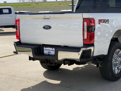 New 2026 Ford F250 Lariat w/ Lariat Premium Package image 46