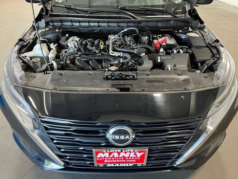 Used 2023 Nissan Altima 2.5 SV FWD image 9