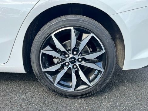 Used 2023 Chevrolet Malibu RS FWD image 12