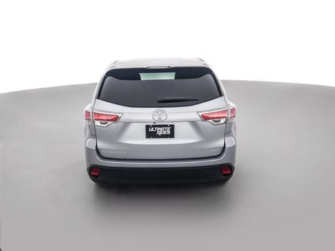 Used 2016 Toyota Highlander LE AWD/4WD image 6