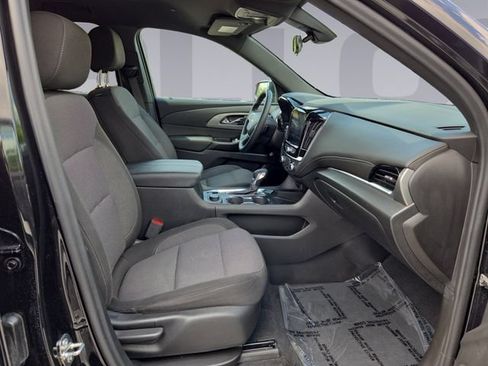 Certified 2023 Chevrolet Traverse LT AWD/4WD image 17