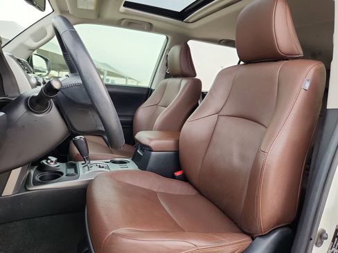 Used 2019 Toyota 4Runner Limited image 15