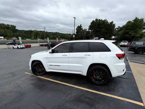 Used 2017 Jeep Grand Cherokee SRT AWD/4WD image 6