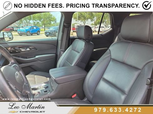 Used 2023 Chevrolet Traverse RS w/ LPO, Floor Liner Package FWD image 16