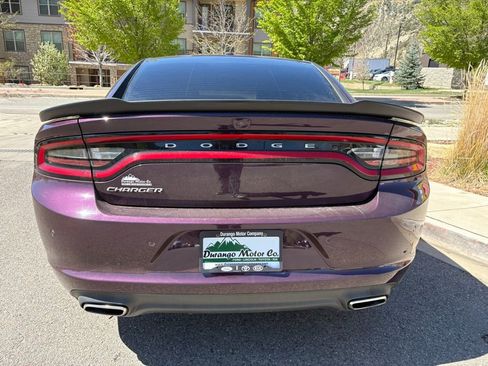 Used 2020 Dodge Charger SXT image 7