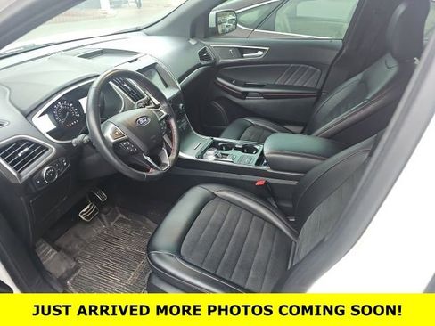Used 2020 Ford Edge ST-Line w/ Cold Weather Package image 5