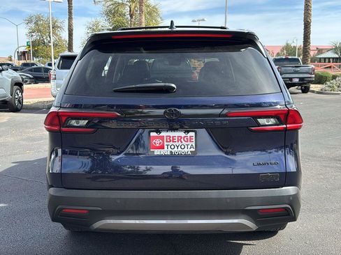 Used 2025 Toyota Grand Highlander FWD image 6