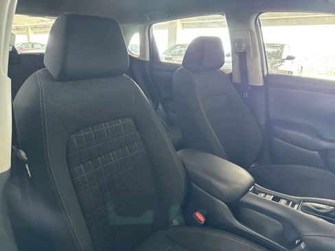 Used 2023 Honda HR-V LX image 26