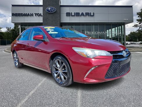 Used 2016 Toyota Camry XSE w/ Moonroof Package FWD image 1