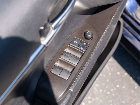 Used 2022 Toyota Camry LE FWD image 17