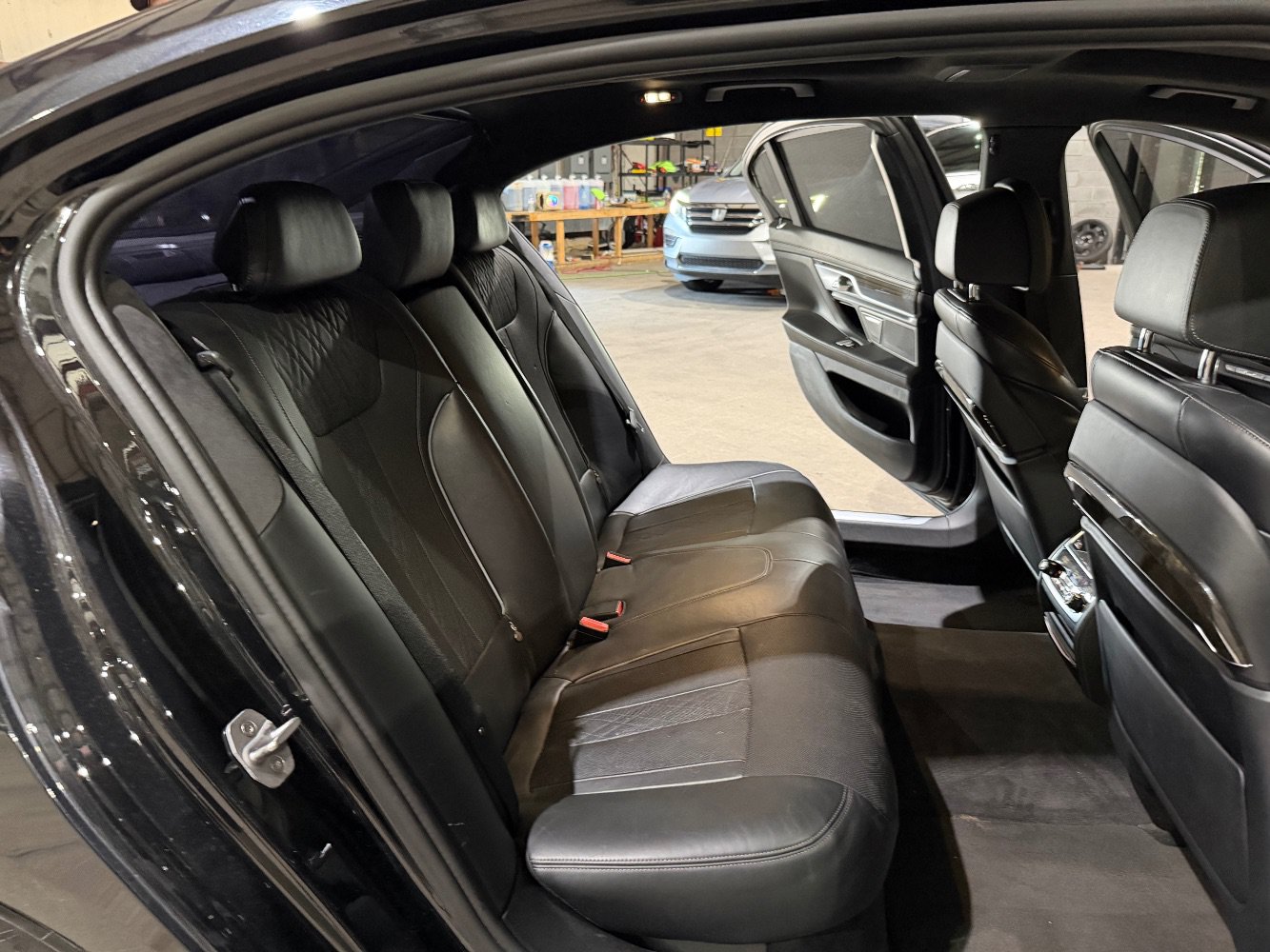 Used 2016 BMW 750i xDrive AWD/4WD image 23