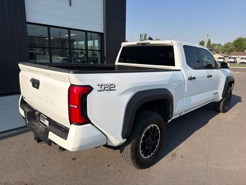 Used 2024 Toyota Tacoma TRD Off-Road AWD/4WD image 8