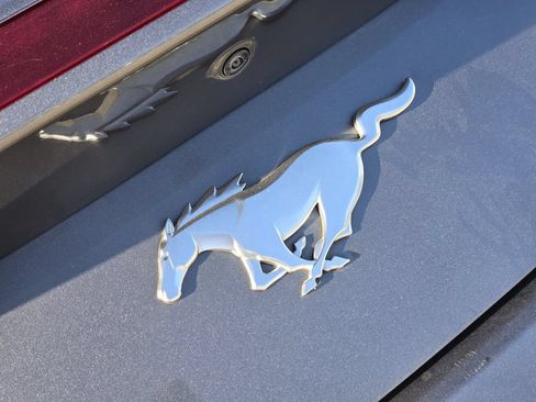 Used 2024 Ford Mustang Convertible RWD image 8