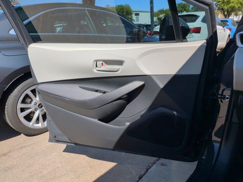 Used 2026 Toyota Corolla LE FWD image 13