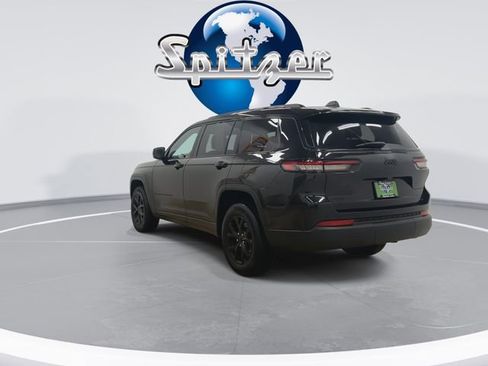 Used 2024 Jeep Grand Cherokee L Altitude image 4