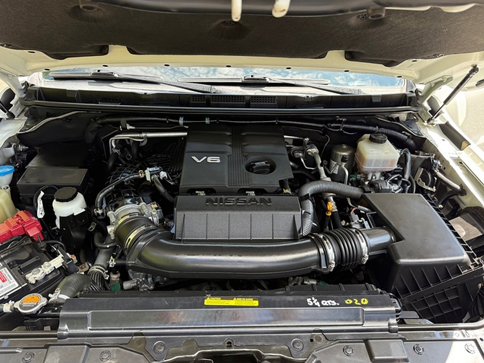Used 2022 Nissan Frontier S w/ Technology Package AWD/4WD image 10