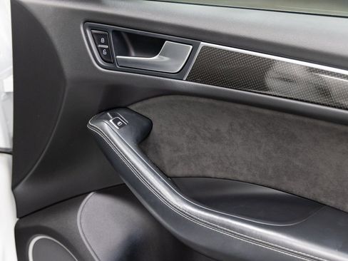 Used 2016 Audi SQ5 Premium Plus w/ Technology Package image 21