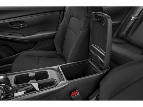 Certified 2025 Nissan Sentra S image 10