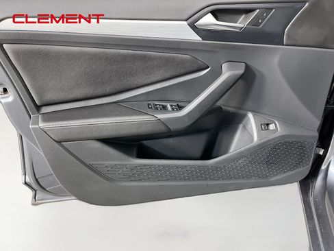 Used 2025 Volkswagen Jetta Sport FWD image 26