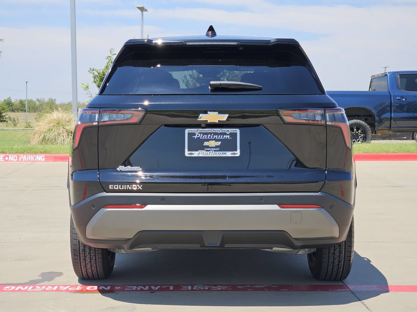 New 2027 Chevrolet Equinox LT FWD image 8